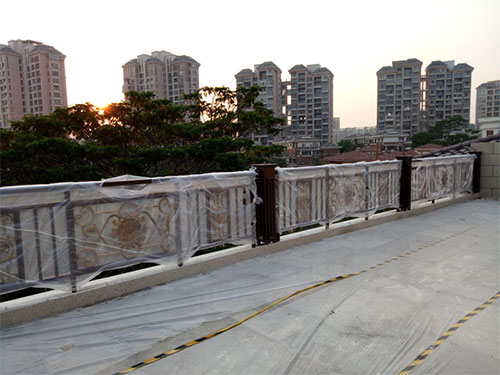 陽(yáng)臺(tái)護(hù)欄案例13