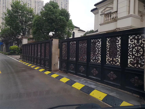 鋁藝大門(mén)案例17